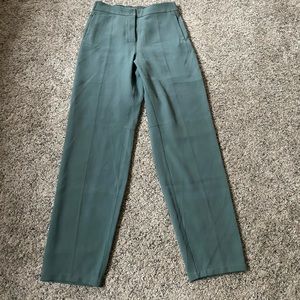 Lululemon Dynamic Days Pant Tidewater Teal Size 27 with 28” Inseam
